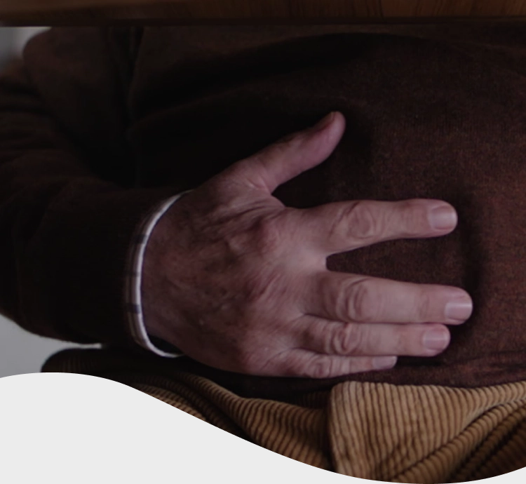 Crampi addominali: cause, sintomi e remide